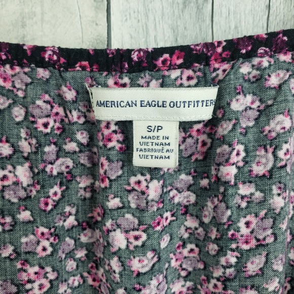 2/$20 American Eagle | Floral Romper - Picture 4 of 5